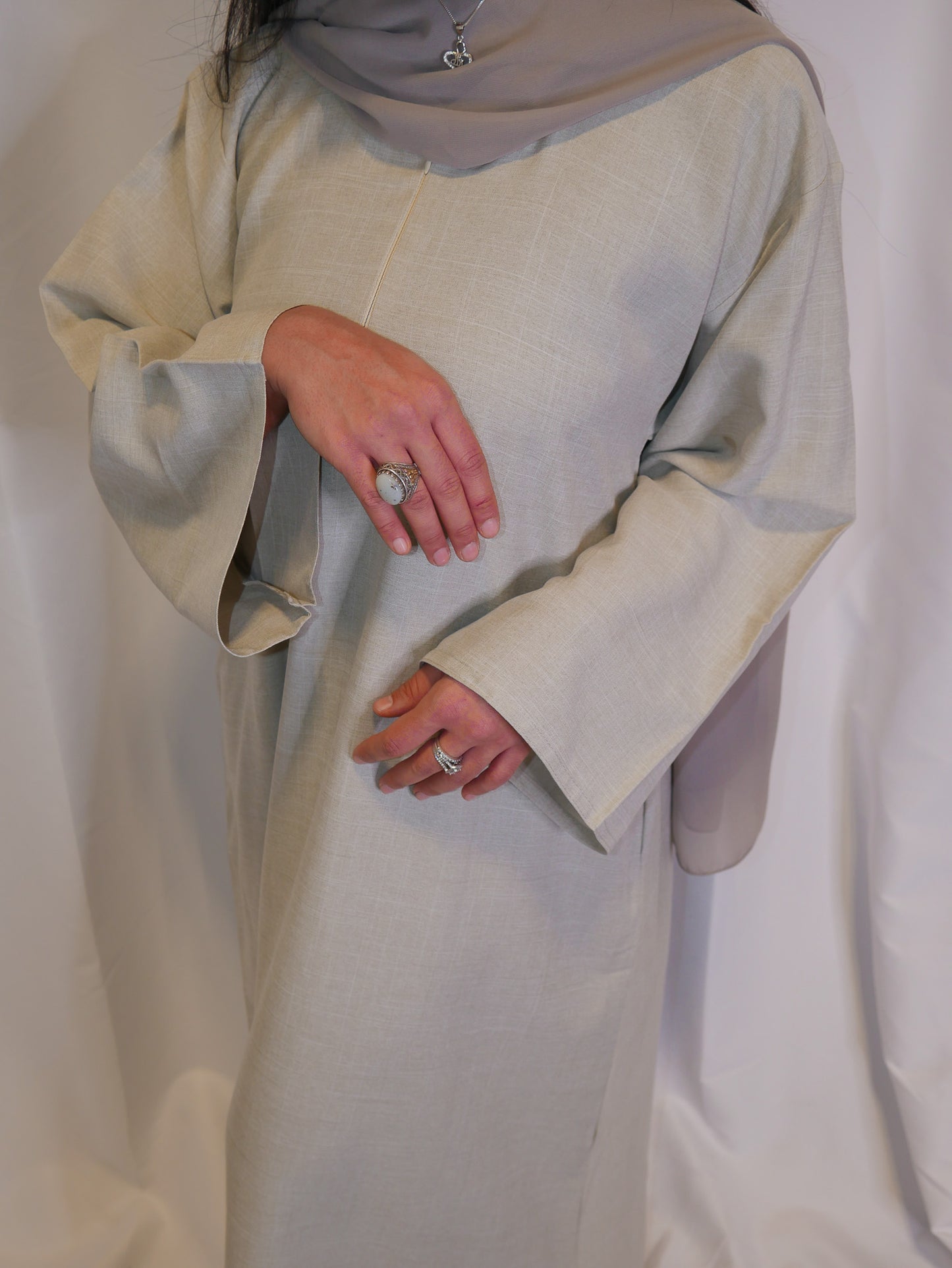 Amira - Beige