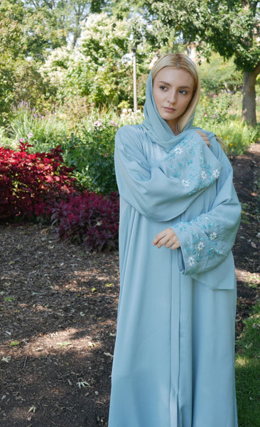 Hana Abaya - Sky