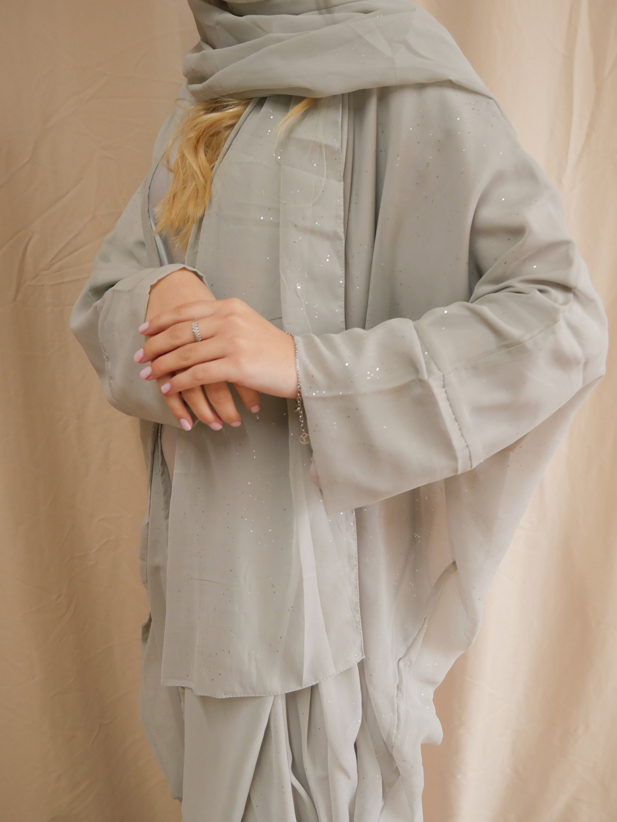 Nura Abaya