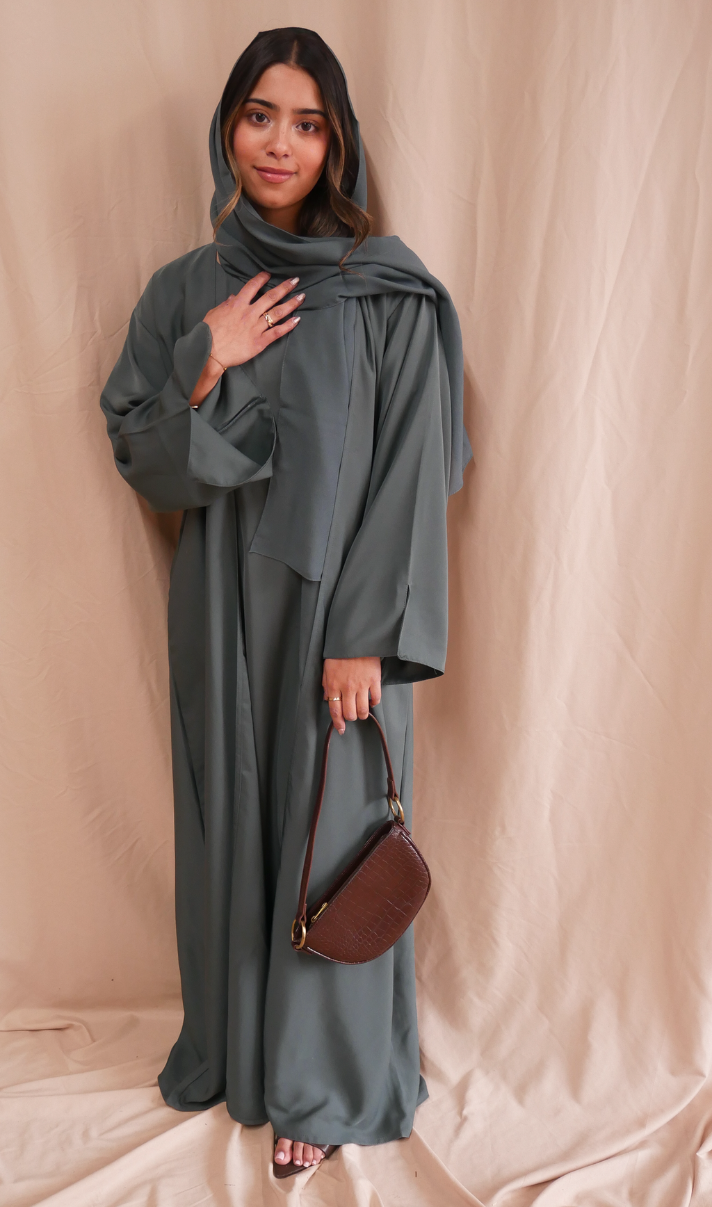 Sana Abaya